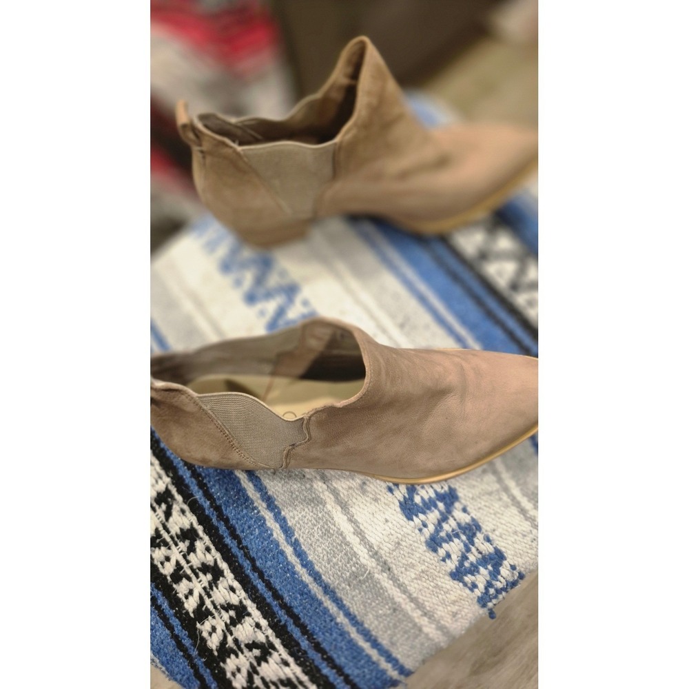 Taupe Suede Ankle Boots Pointed Toe Minimalist Chic Neutral Booties Size 8 - Picture 7 of 10